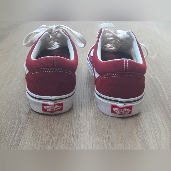Vans Old Skool Burgundy Sneakers - Picture 2 of 6